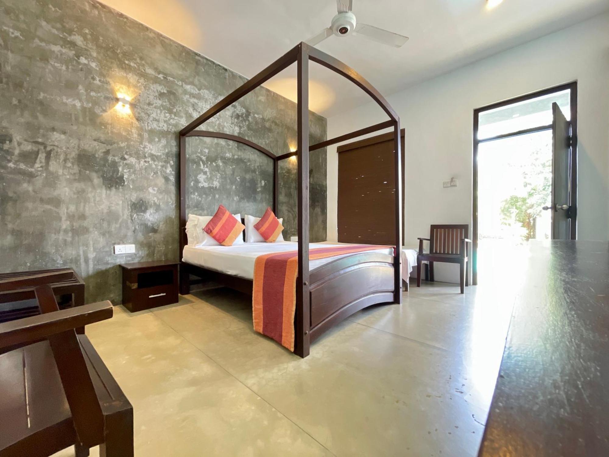 Olanro Hotel Негомбо Экстерьер фото