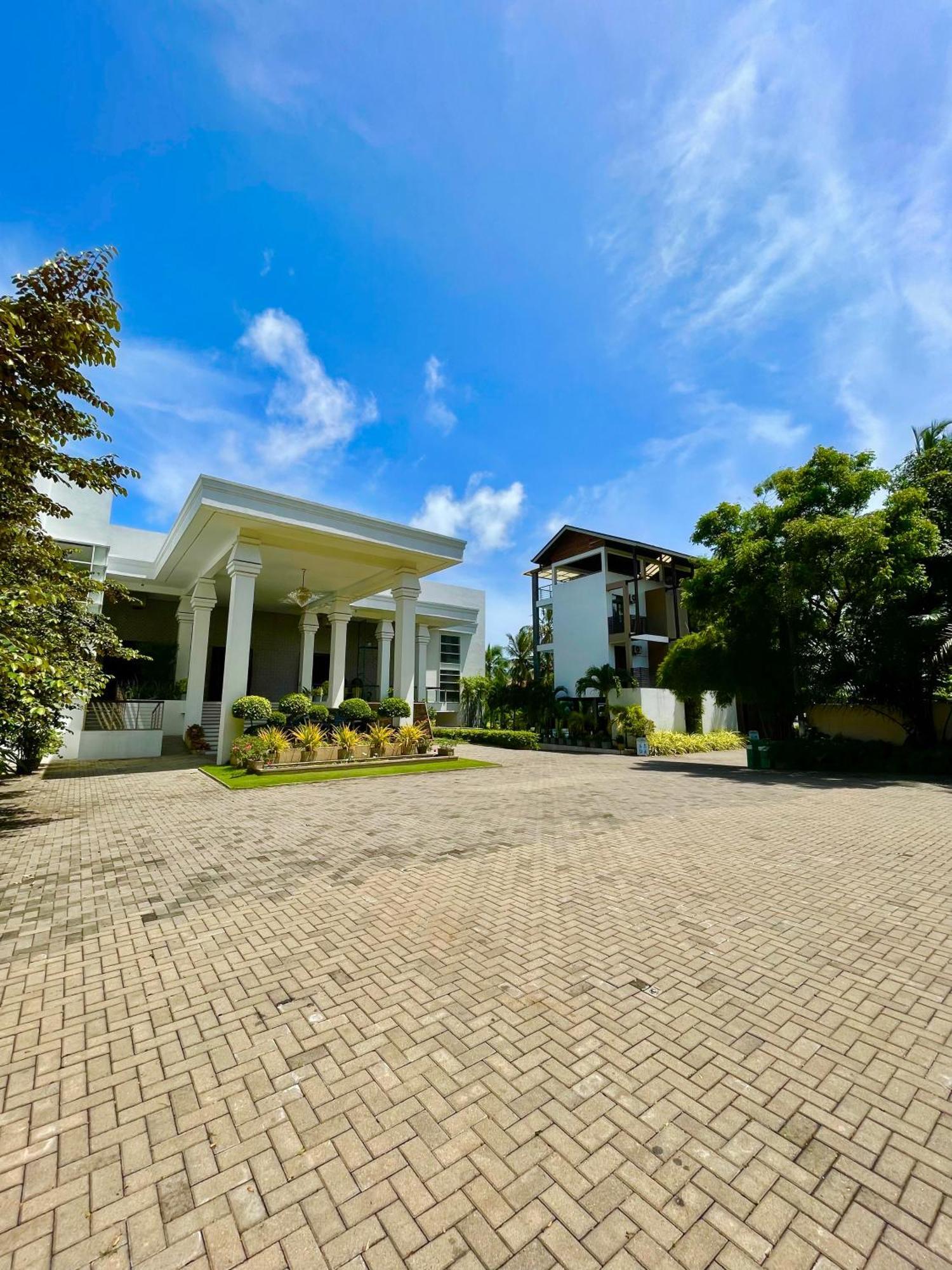 Olanro Hotel Негомбо Экстерьер фото