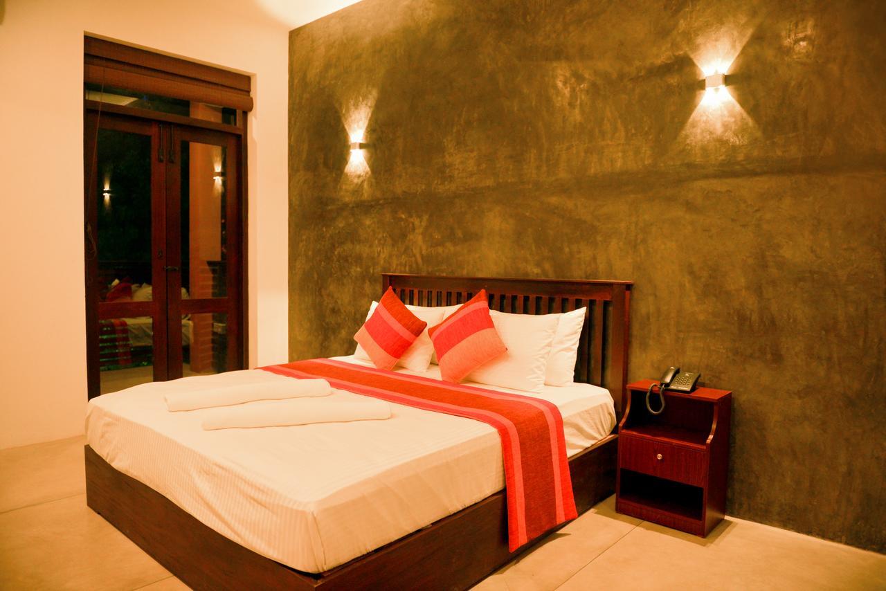 Olanro Hotel Негомбо Экстерьер фото
